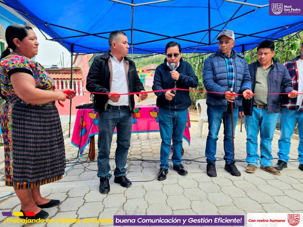 Inauguran proyecto de adoquinado en Caserío El Boquerón, San Pedro ...