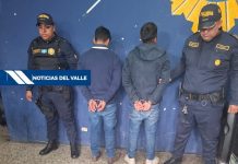 PNC CAPTURA A DOS HOMBRES POR PORTACIÓN ILEGAL DE ARMAS DE FUEGO