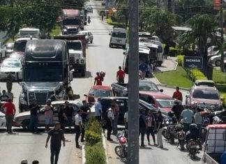 Transportistas anuncian bloqueos de carreteras este lunes por alza en la canasta básica y los combustibles